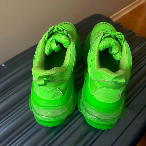 Balenciaga Triple S - Picture 4 of 4